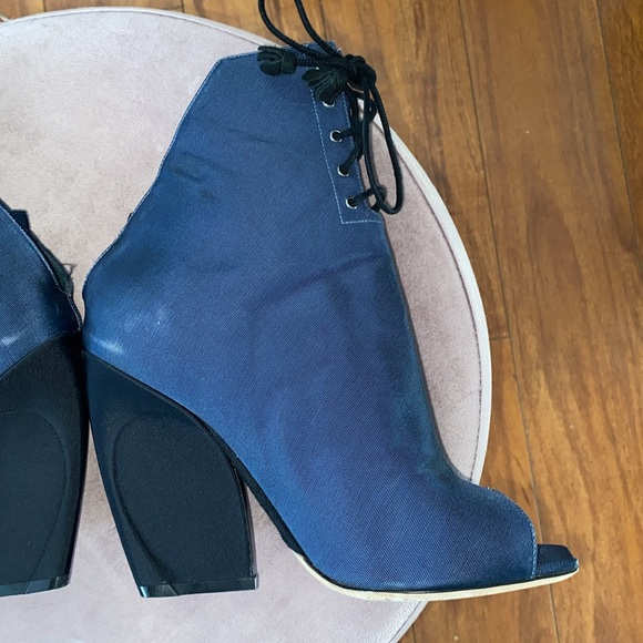 Christian Dior Navy lace up peep toe boots size 38 (7.5) - Picture 5 of 10